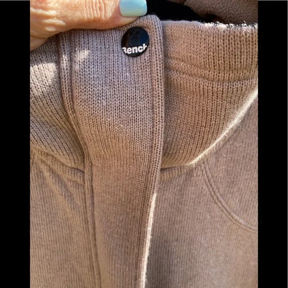 Bench Jacket - Picture 2 of 11